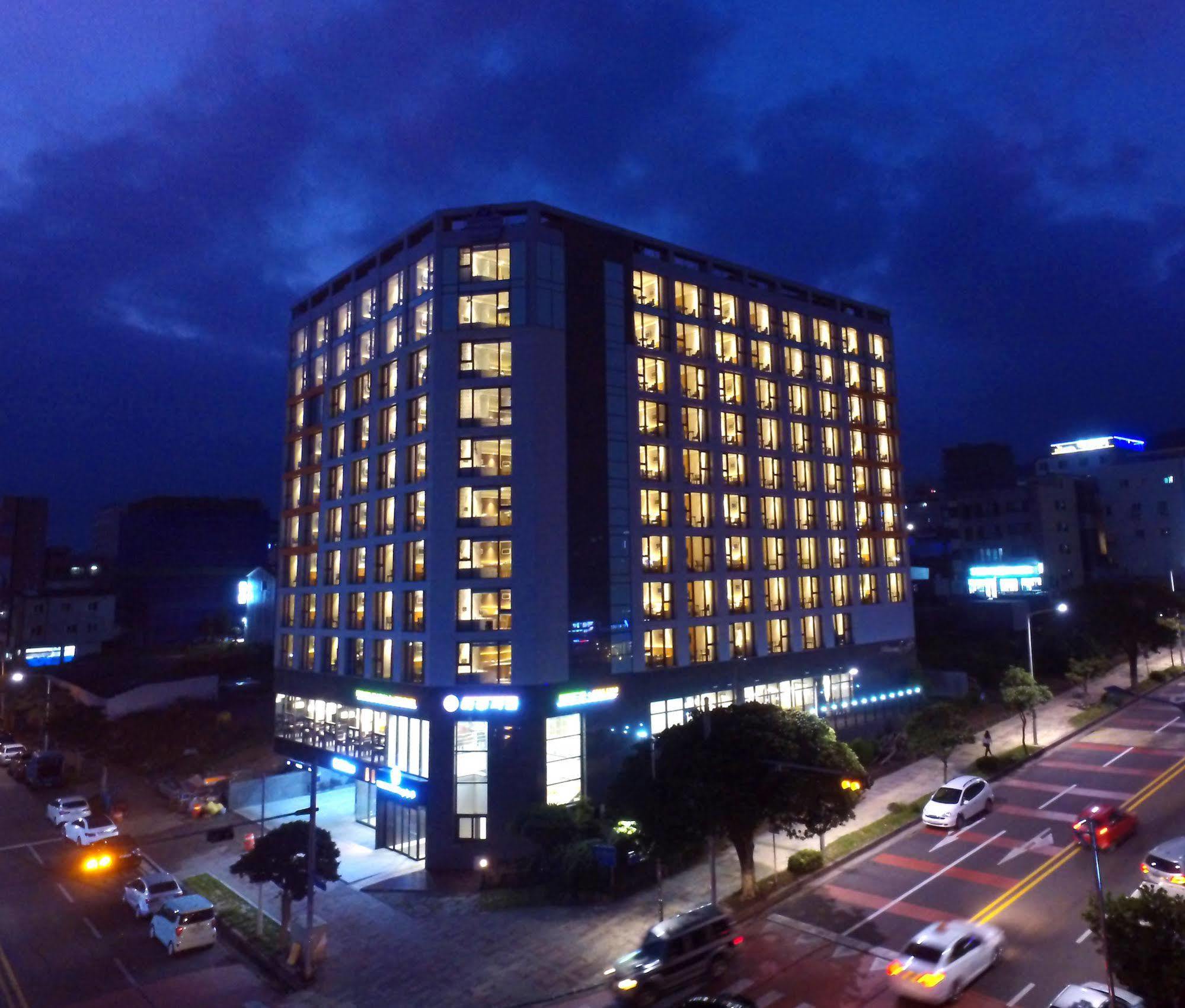 Seogwipo Js Hotel Dış mekan fotoğraf